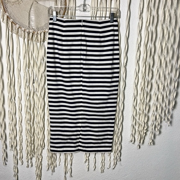 J. Crew Nautical Navy and White Stripe Pencil Skirt Size 0 - Picture 5 of 13